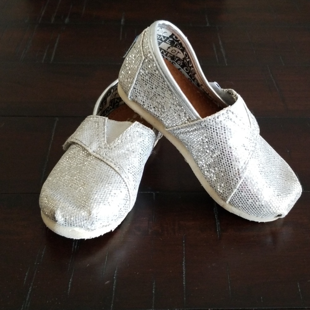 Tiny Glitter Toms size T6 silver
